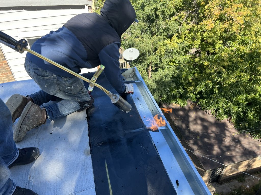 Chicagoland commercial and residential Roofing Services, roofer service chicago, roof repair services