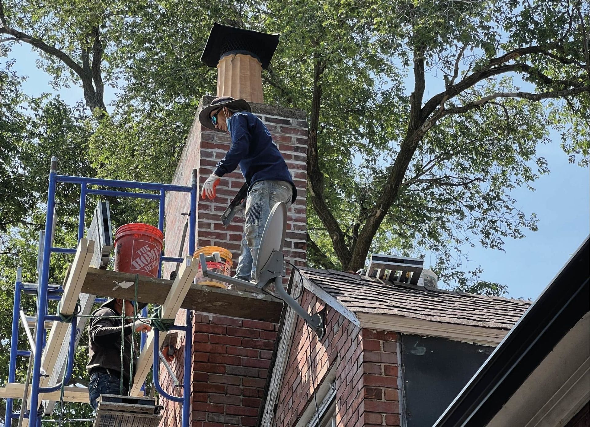 fireplace tuckpointing-service-near-me-chicago